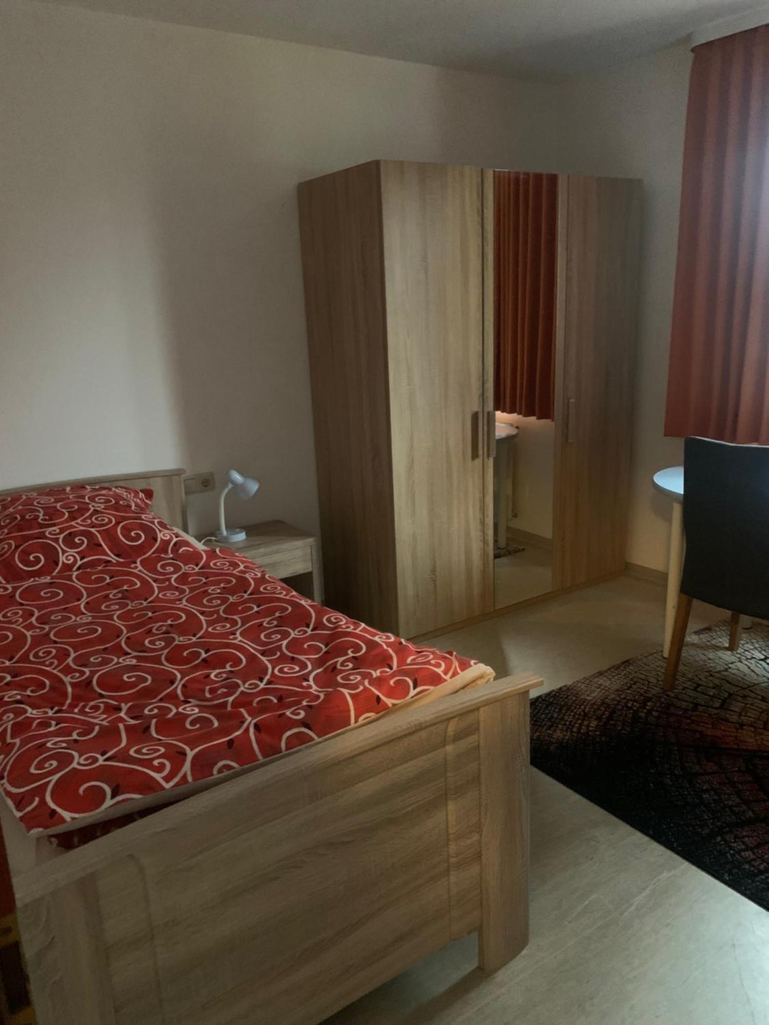 Monteure & Handwerker Einfach, Unkompliziert Und Preiswert In Alsfeld Zewnętrze zdjęcie